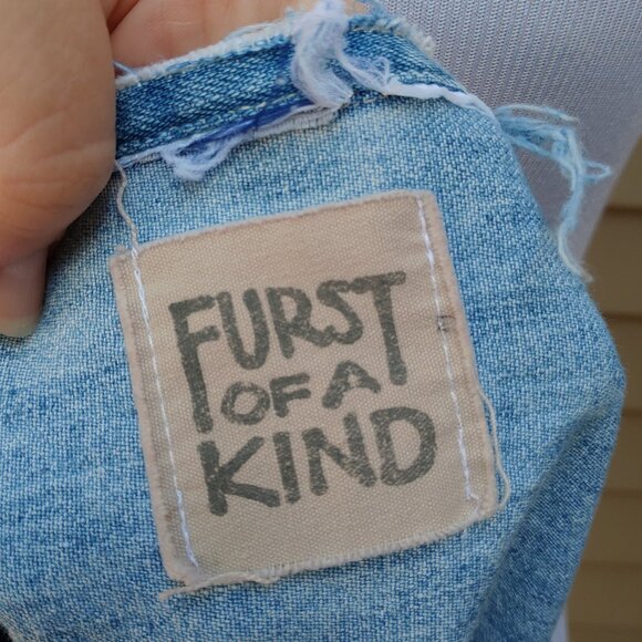 Furst of a Kind LF Blue Denim Distressed Top Lace-Up V-Neck Sleeveless Cotton - Picture 11 of 11